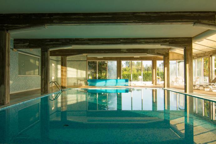 Imagen de la piscina del Hotel Up Pateirahotel. Foto 16