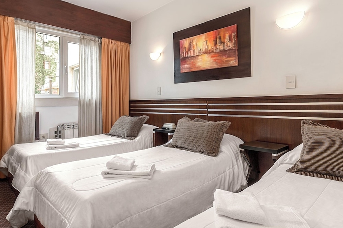 Imagen de la habitación del Hotel Up Retiro. Foto 4