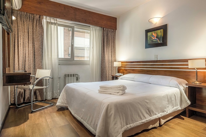 Imagen de la habitación del Hotel Up Retiro. Foto 9
