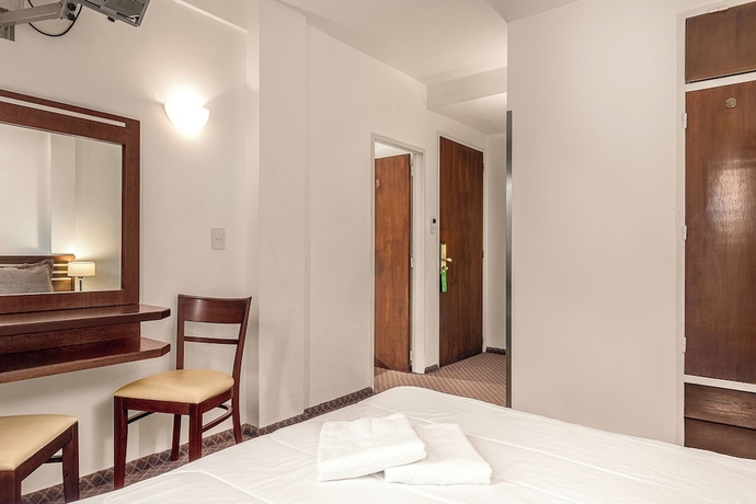 Imagen de la habitación del Hotel Up Retiro. Foto 14