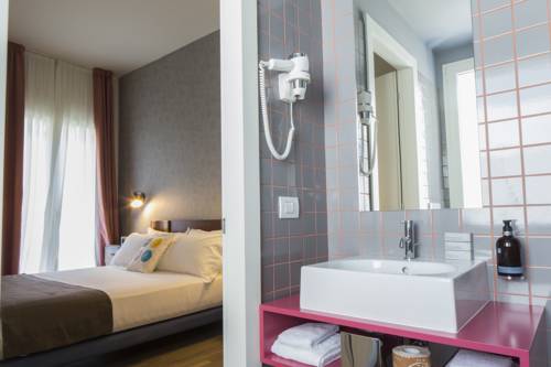 Imagen de la habitación del Hotel Up, Rimini. Foto 9