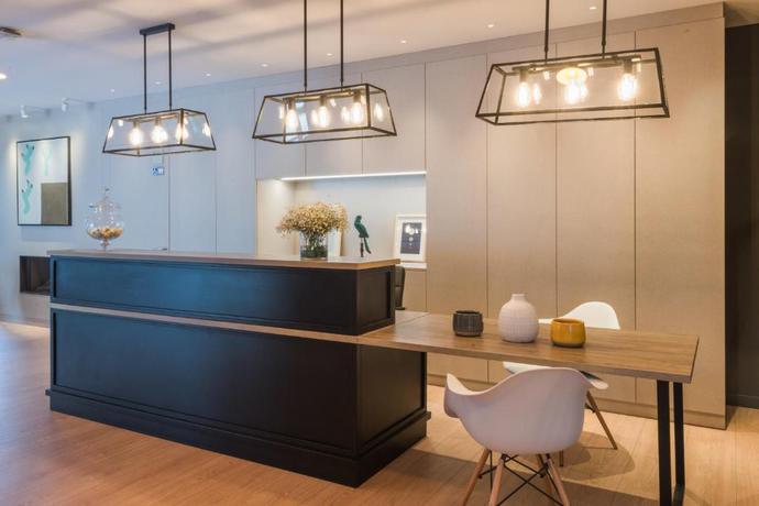 Imagen de los interiores del Hotel Up Rooms Vic. Foto 16