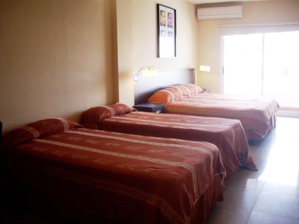 Imagen de la habitación del Hotel Up Studios. Foto 6