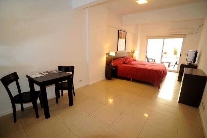 Imagen de la habitación del Hotel Up Studios. Foto 7