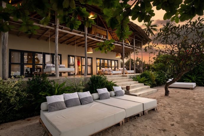 Imagen de los exteriores del Hotel Upendo Beach. Foto 18