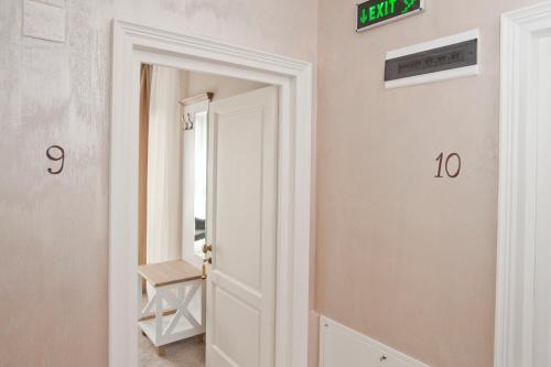 Imagen de la habitación del Hotel Uphill Residence. Foto 6