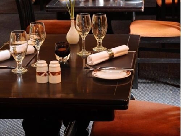 Imagen del bar/restaurante del Hotel Uplawmoor. Foto 4