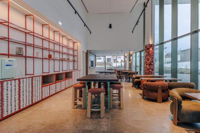 Imagen de los interiores del Hotel Upon Harbor - Seixal Bay. Foto 36