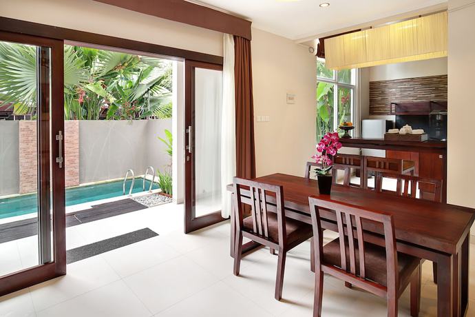 Imagen de la habitación del Hotel Uppala Villa Seminyak. Foto 9