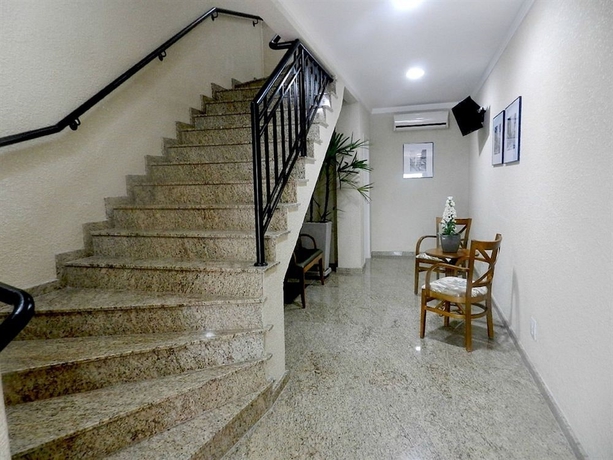 Imagen de los interiores del Hotel Upper. Foto 16