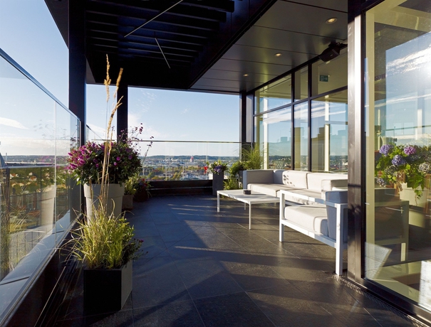 Imagen de los exteriores del Hotel Upper House. Foto 10