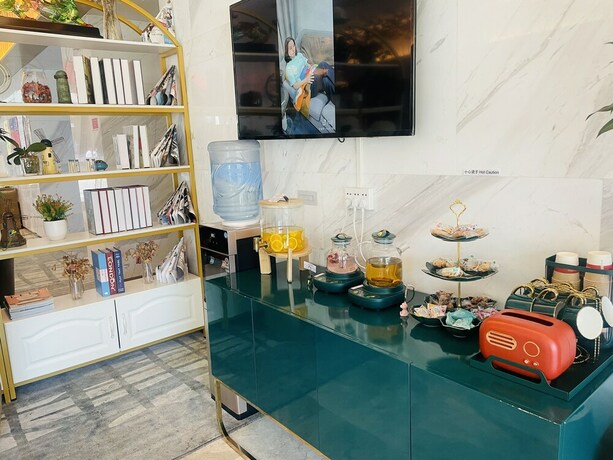 Imagen de los interiores del Hotel Upper Inn. Foto 38