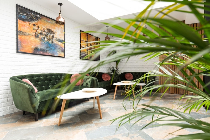 Imagen de los interiores del Hotel UpperHouse Brasov. Foto 19