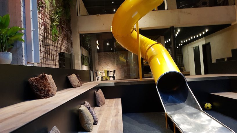 Imagen de los interiores del Hotel Upstairs. Foto 8