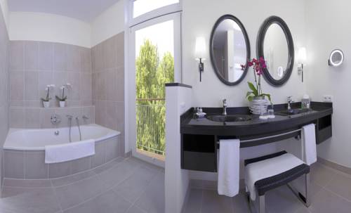 Imagen de la habitación del Hotel Upstalsboomresidenz & SPA K&uuml;hlungsborn. Foto 5