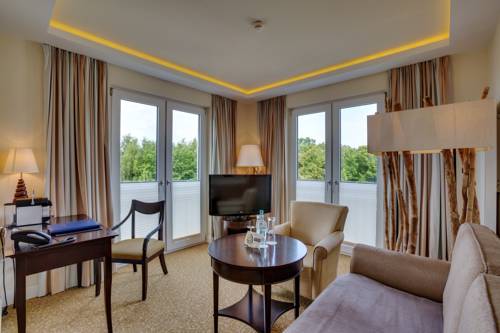 Imagen de la habitación del Hotel Upstalsboomresidenz & SPA K&uuml;hlungsborn. Foto 12