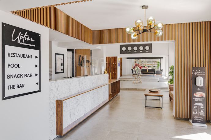 Imagen de los interiores del Hotel Uptown Buyuk Anadolu Girne. Foto 14