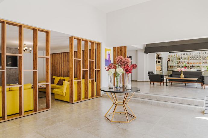 Imagen de la habitación del Hotel Uptown Buyuk Anadolu Girne. Foto 9
