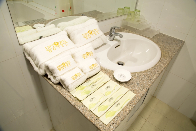 Imagen de la habitación del Hotel Uptown. Foto 9