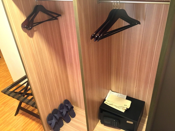 Imagen de la habitación del Hotel Uptown. Foto 10