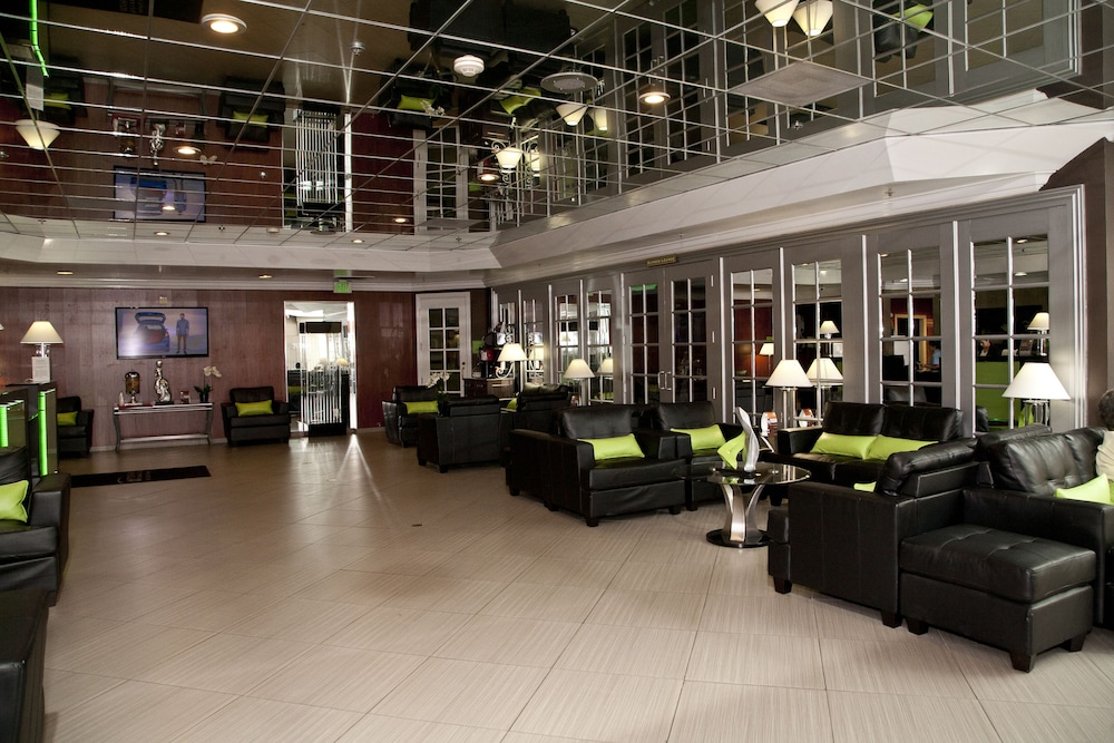 Imagen del bar/restaurante del Hotel Uptown Oasis San Jose Airport. Foto 1
