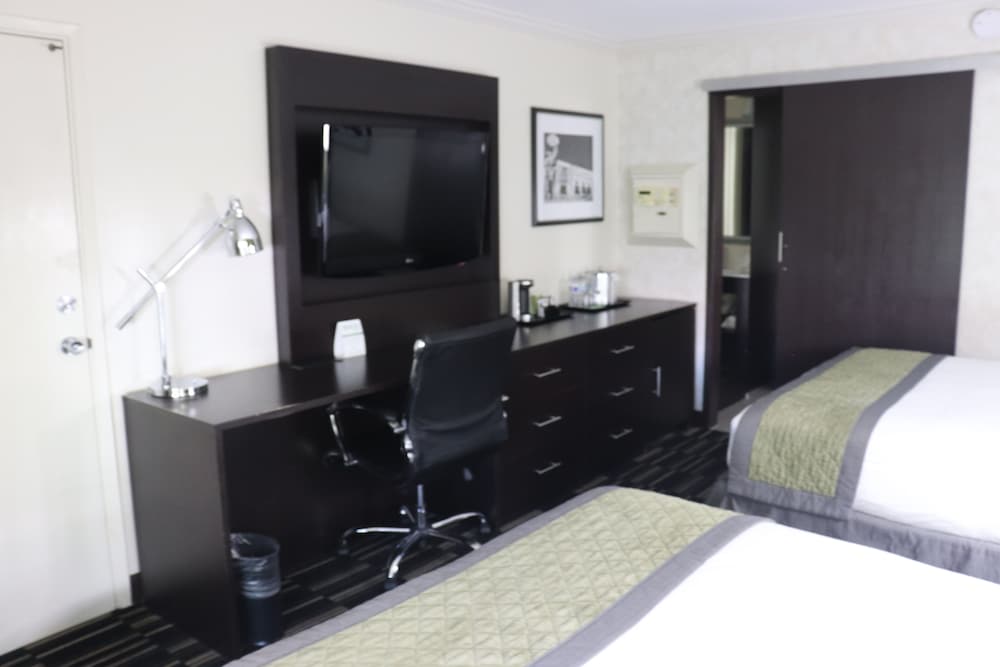 Imagen de la habitación del Hotel Uptown Oasis San Jose Airport. Foto 13