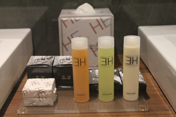 Imagen de la habitación del Hotel Uptown Palace, Milán. Foto 7