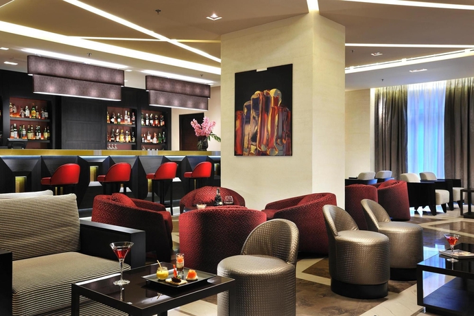 Imagen del bar/restaurante del Hotel Uptown Palace, Milán. Foto 4