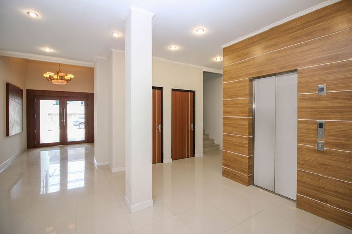 Imagen de los interiores del Hotel Uptown Residence. Foto 5