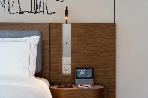 Imagen de la habitación del Hotel UrCove by HYATT Futian CBD. Foto 6