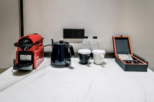 Imagen de la habitación del Hotel UrCove by HYATT Shenzhen Luohu. Foto 20