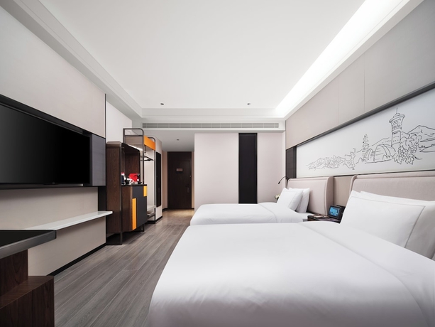 Imagen de la habitación del Hotel UrCove by Hyatt Aksu Century Square. Foto 7