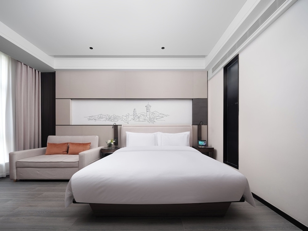 Imagen de la habitación del Hotel UrCove by Hyatt Aksu Century Square. Foto 10