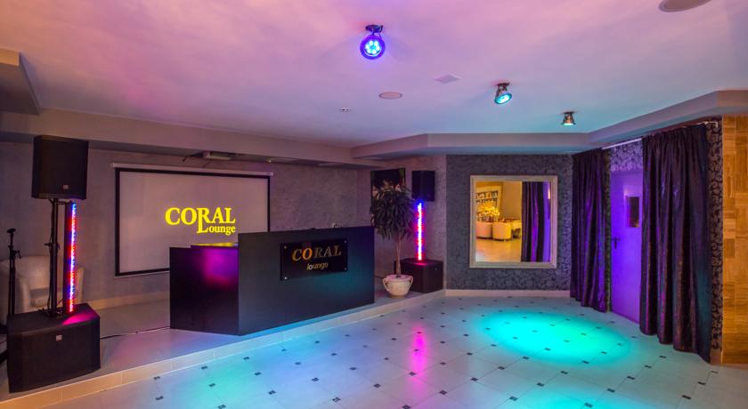 Imagen de los interiores del Hotel Ural Tau. Foto 9