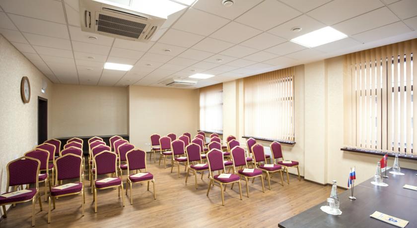 Imagen de los interiores del Hotel Ural Tau. Foto 10