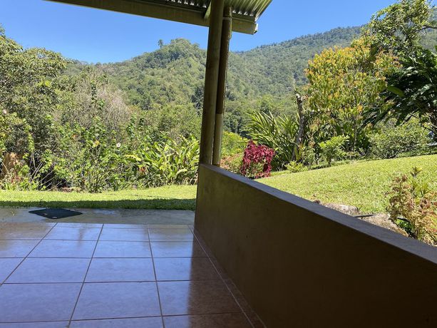 Imagen de la habitación del Hotel Uran. Foto 13