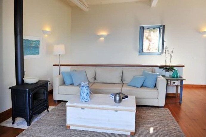 Imagen general del Hotel Urania Luxury Villas. Foto 14