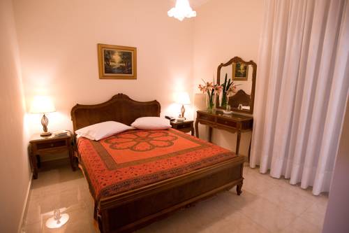Imagen de la habitación del Hotel Urania, Préveza. Foto 1