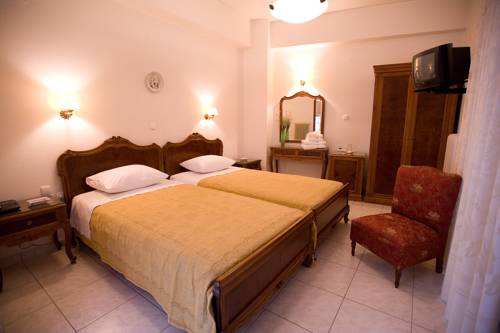 Imagen de la habitación del Hotel Urania, Pr&eacute;veza. Foto 4