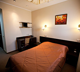 Imagen de la habitación del Hotel Urartu. Foto 4