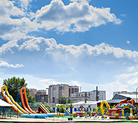 Imagen de los exteriores del Hotel Urartu. Foto 10