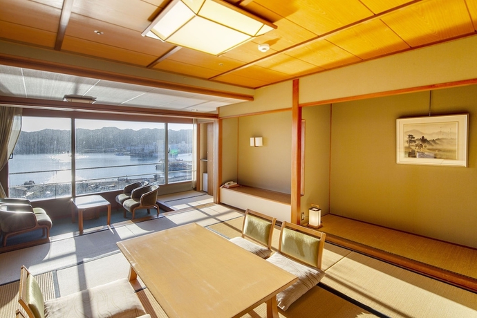 Imagen de la habitación del Hotel Urashima. Foto 7