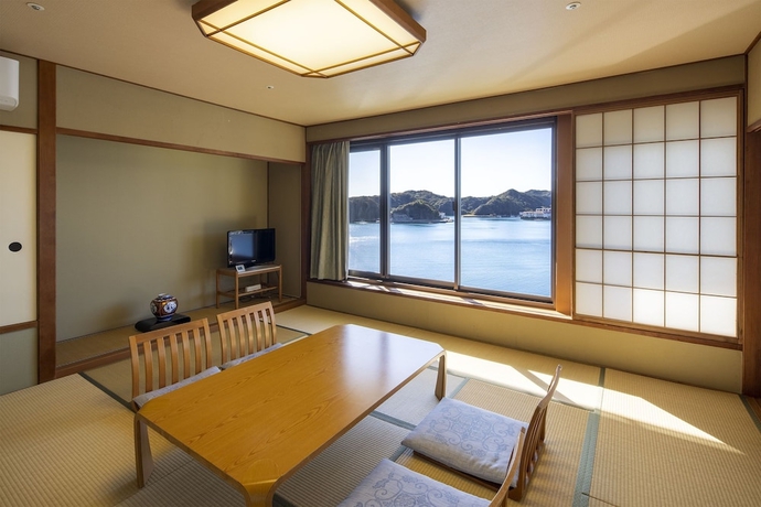 Imagen de la habitación del Hotel Urashima. Foto 11