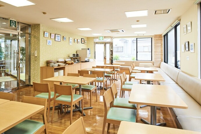 Imagen del bar/restaurante del Hotel Urayasu Sun. Foto 14