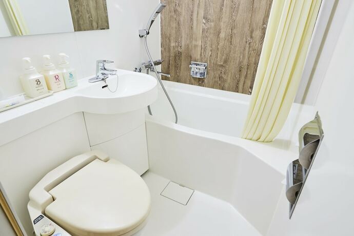 Imagen de la habitación del Hotel Urayasu Sun. Foto 18