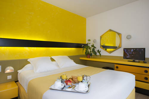 Imagen de la habitación del Hotel Urbain V. Foto 2