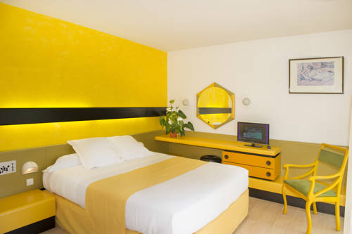 Imagen de la habitación del Hotel Urbain V. Foto 7