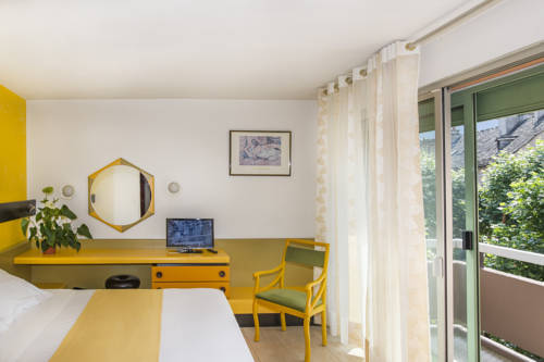 Imagen de la habitación del Hotel Urbain V. Foto 8