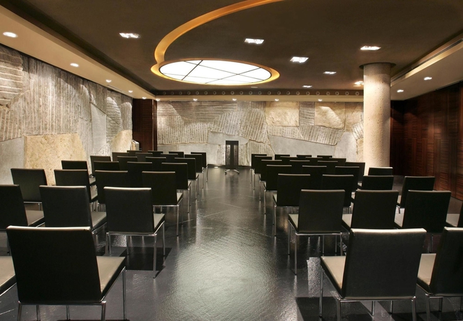 Imagen de los interiores del Hotel Urban, A Member Of Design Hotels. Foto 3