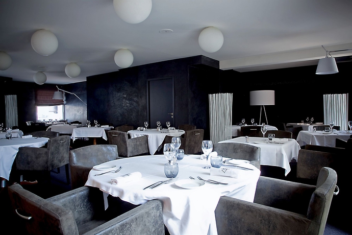 Imagen del bar/restaurante del Hotel Urban Aix-les-bains, Bw Signature Collection. Foto 2